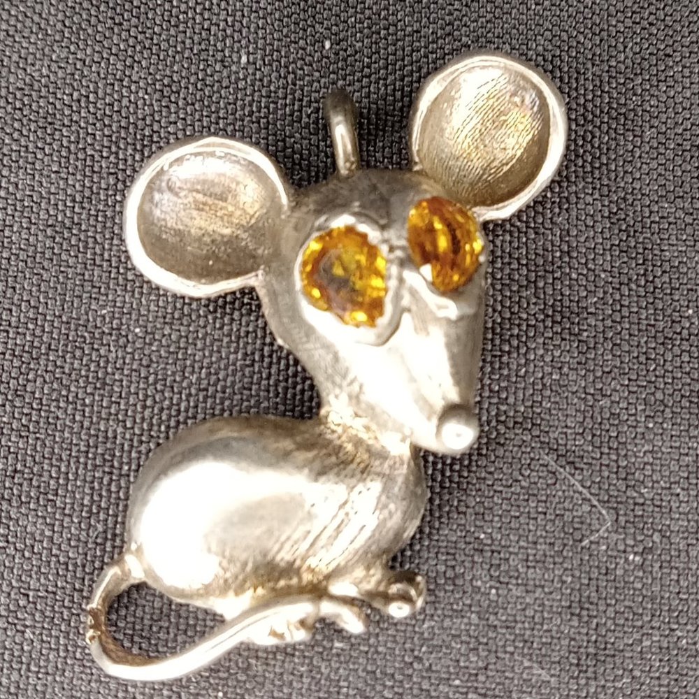 925 Handcrafted Pear Shape Sapphire Solid Sterling Silver Mouse Pendant